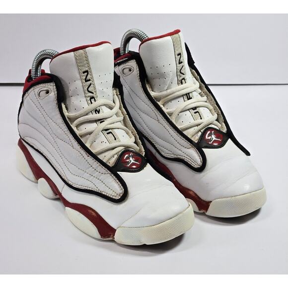 Nike Jordan Pro Strong Basketball Shoes White/Black-Gym Red DC7909-101 Size 2Y - Picture 1 of 6